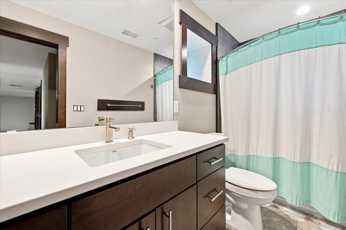 2013 single family home for sale at 1890 Ridgewood Drive NW in Alexandria, MN — 5 bed, 4 bath (photo 28 of 61)
