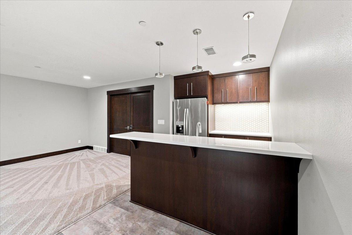 2013 single family home for sale at 1890 Ridgewood Drive NW in Alexandria, MN — 5 bed, 4 bath (photo 39 of 61)