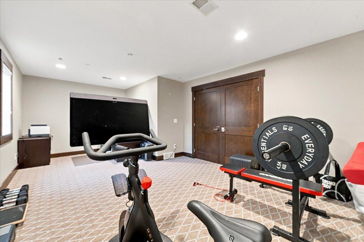 2013 single family home for sale at 1890 Ridgewood Drive NW in Alexandria, MN — 5 bed, 4 bath (photo 43 of 61)