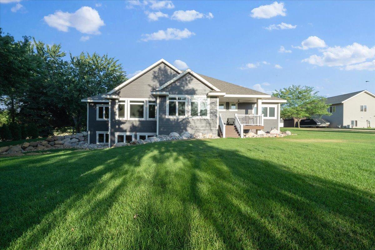 2013 single family home for sale at 1890 Ridgewood Drive NW in Alexandria, MN — 5 bed, 4 bath (photo 53 of 61)