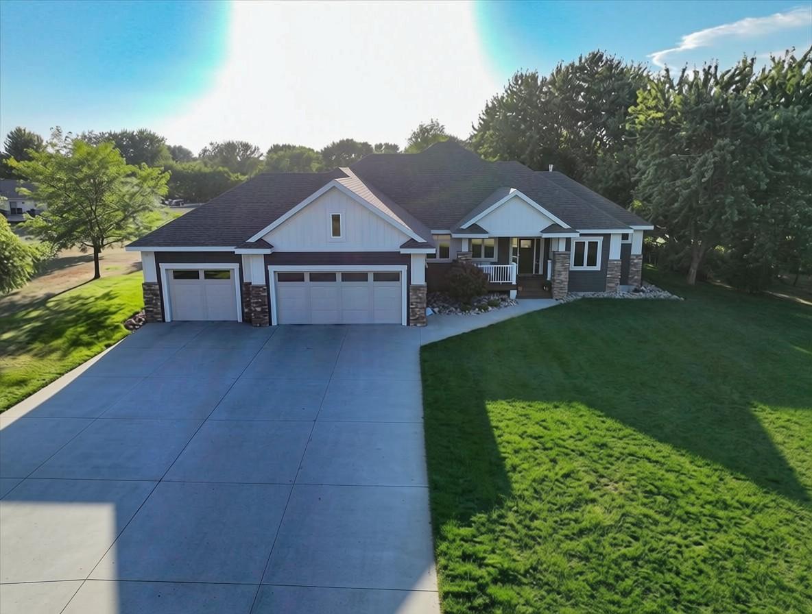2013 single family home for sale at 1890 Ridgewood Drive NW in Alexandria, MN — 5 bed, 4 bath (photo 57 of 61)