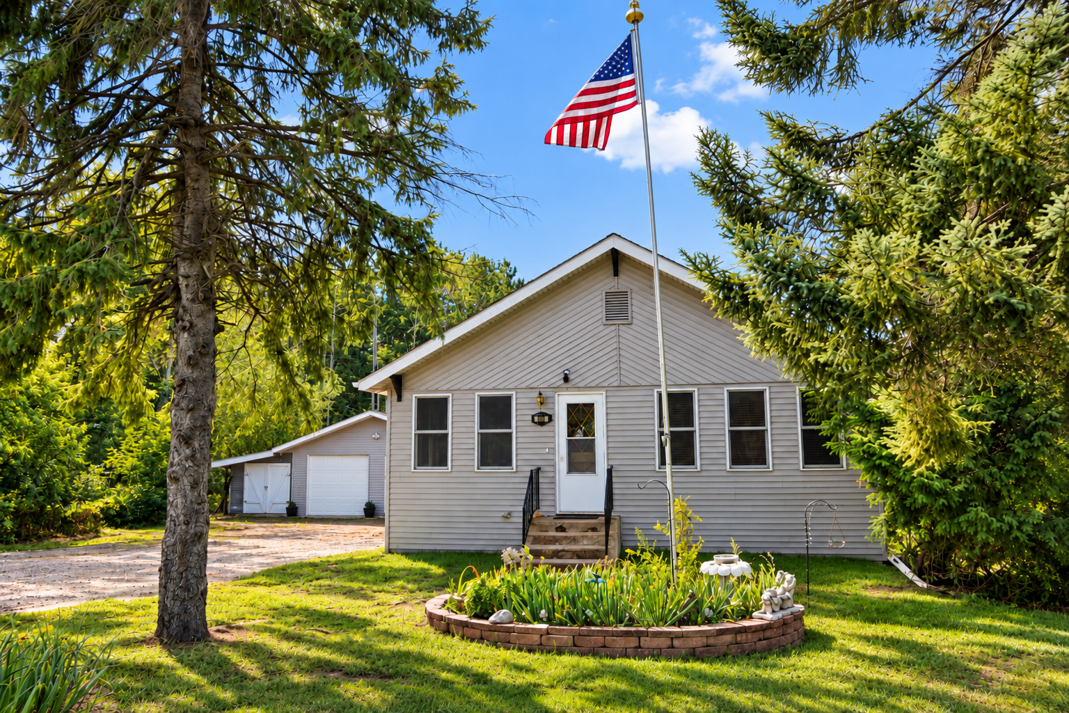 1936 single family home for sale at 640 Superior Avenue in Crosby, MN — 3 bed, 1 bath