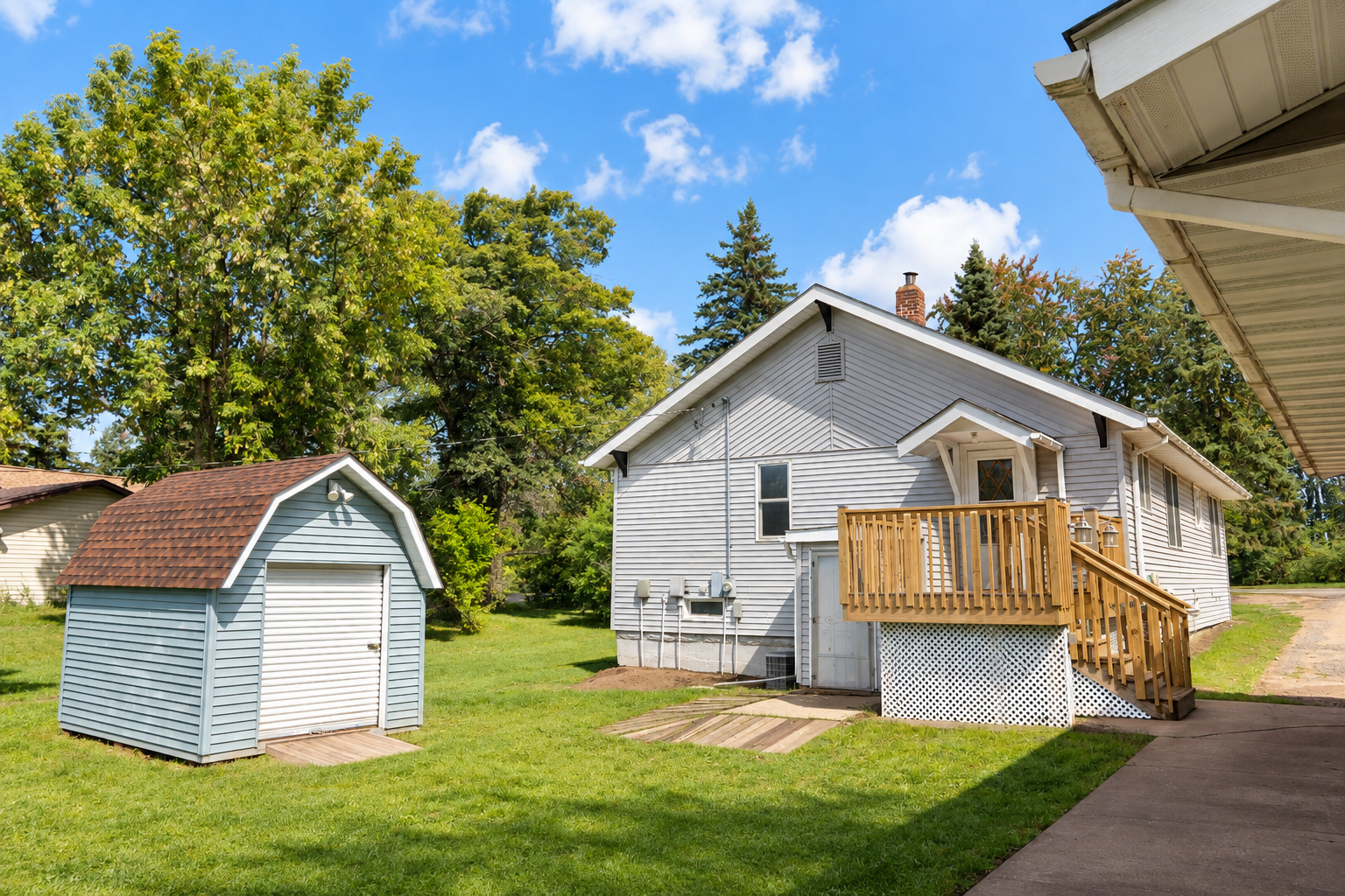 1936 single family home for sale at 640 Superior Avenue in Crosby, MN — 3 bed, 1 bath (photo 18 of 22)