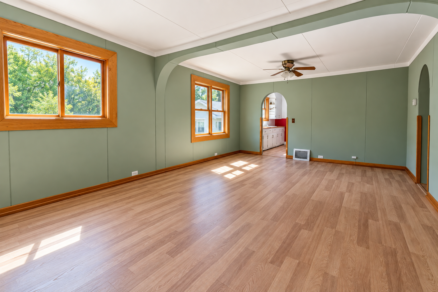 1936 single family home for sale at 640 Superior Avenue in Crosby, MN — 3 bed, 1 bath (photo 3 of 22)
