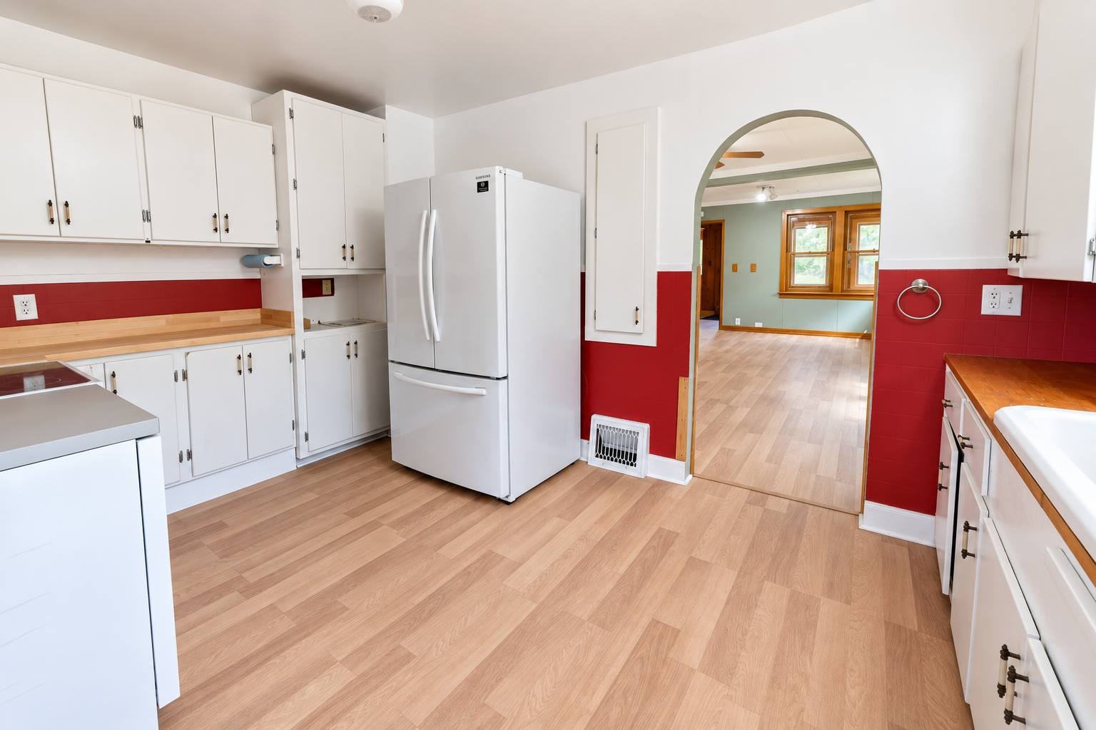 1936 single family home for sale at 640 Superior Avenue in Crosby, MN — 3 bed, 1 bath (photo 7 of 22)