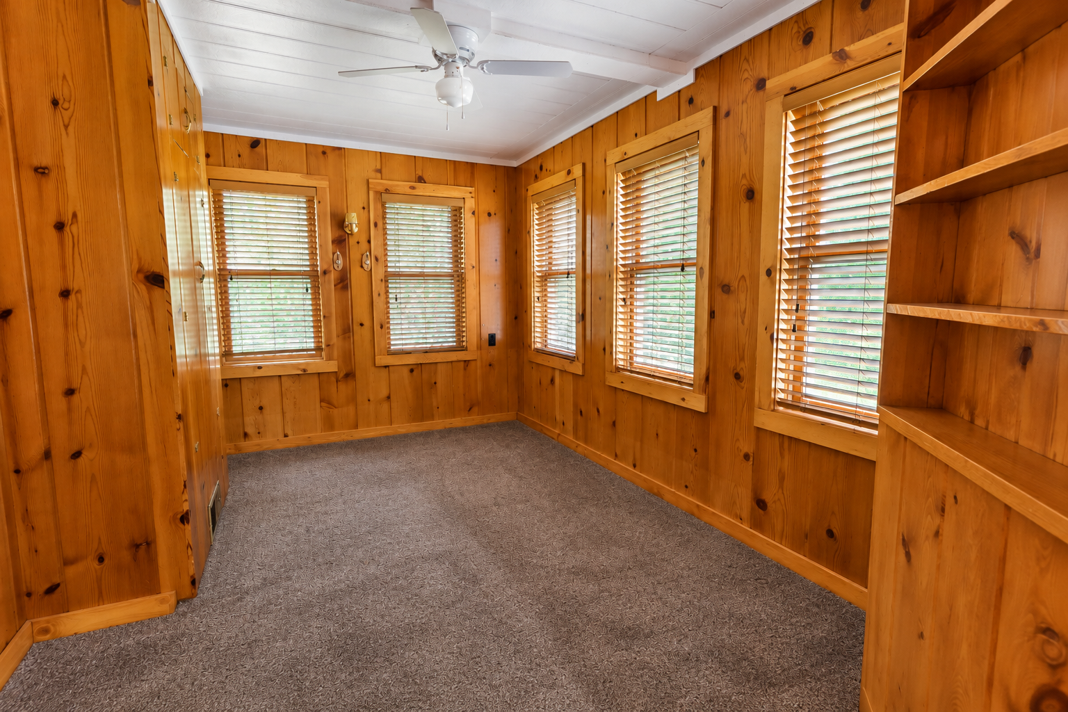 1936 single family home for sale at 640 Superior Avenue in Crosby, MN — 3 bed, 1 bath (photo 9 of 22)
