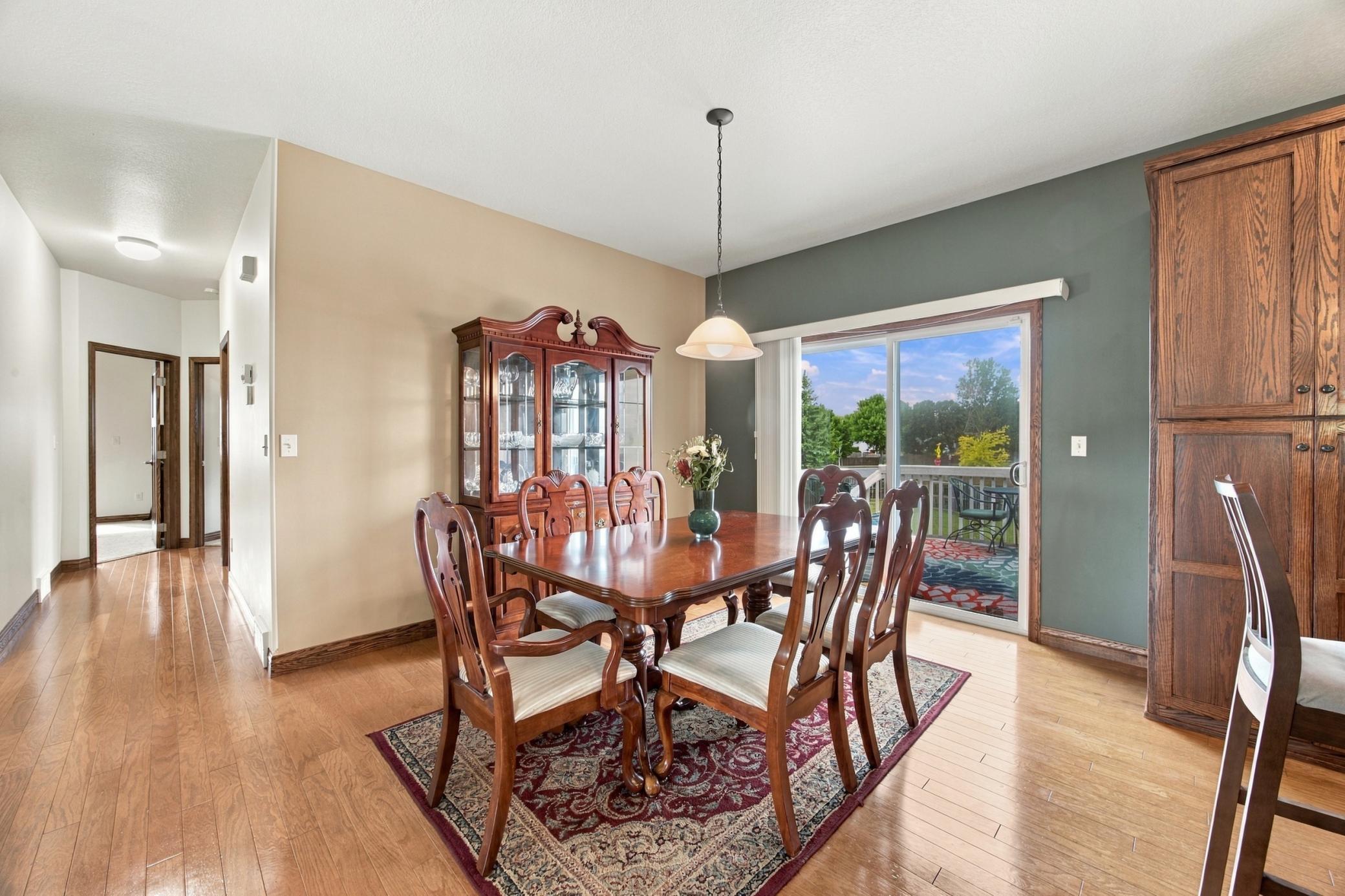2006 single family home for sale at 1840 35th Street Circle S in Moorhead, MN — 5 bed, 3 bath (photo 11 of 28)