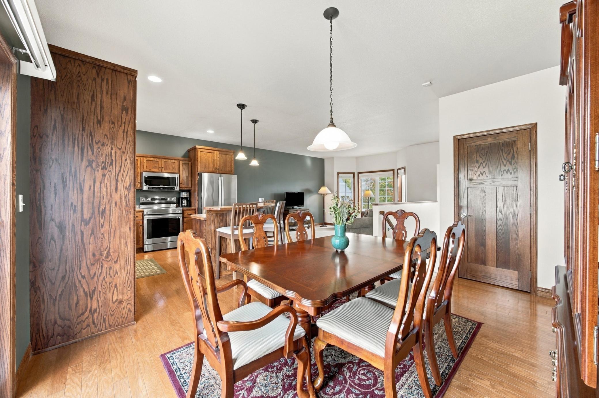 2006 single family home for sale at 1840 35th Street Circle S in Moorhead, MN — 5 bed, 3 bath (photo 12 of 28)