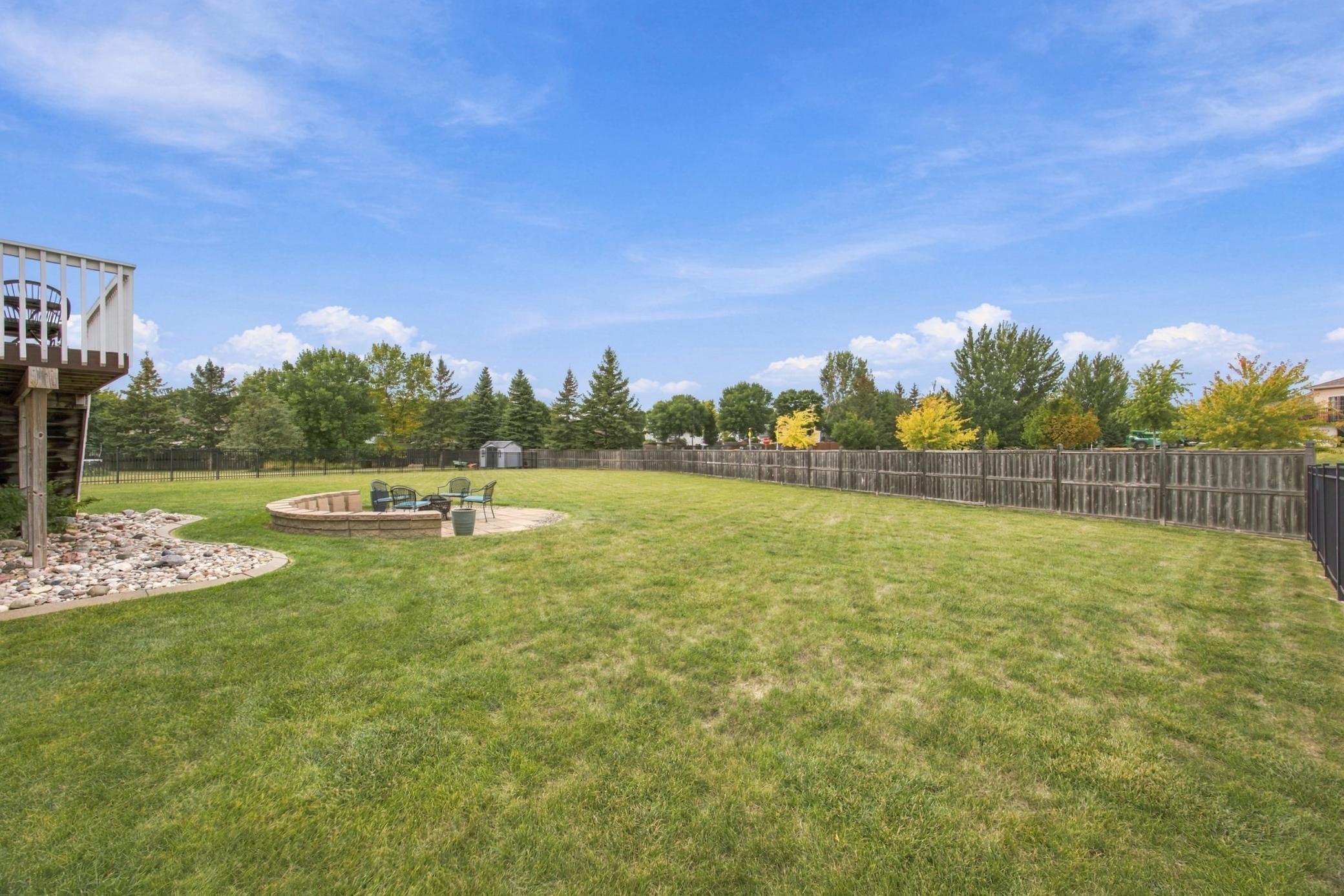2006 single family home for sale at 1840 35th Street Circle S in Moorhead, MN — 5 bed, 3 bath (photo 27 of 28)