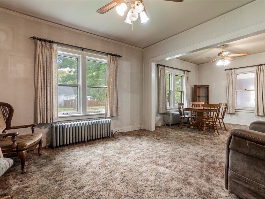 1916 single family home for sale at 824 10th Avenue NE in Brainerd, MN — 3 bed, 1 bath (photo 11 of 26)