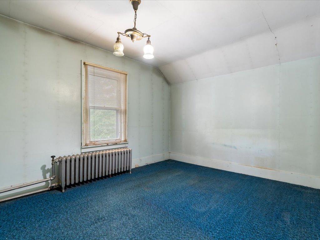 1916 single family home for sale at 824 10th Avenue NE in Brainerd, MN — 3 bed, 1 bath (photo 19 of 26)