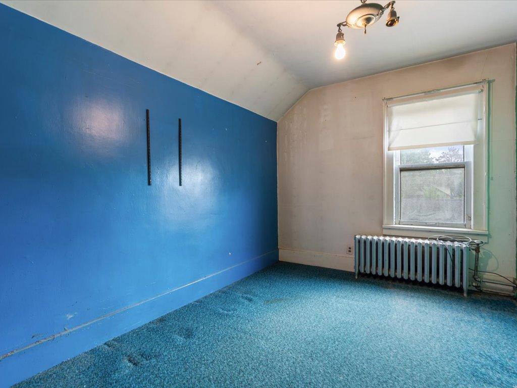 1916 single family home for sale at 824 10th Avenue NE in Brainerd, MN — 3 bed, 1 bath (photo 21 of 26)