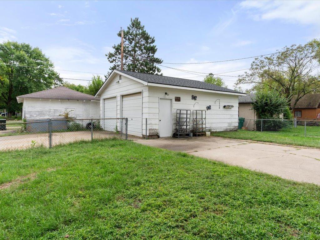 1916 single family home for sale at 824 10th Avenue NE in Brainerd, MN — 3 bed, 1 bath (photo 24 of 26)
