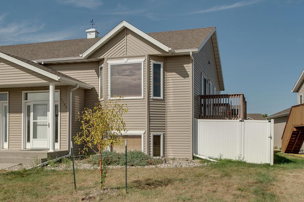 2007 twin home for sale at 4793 HARVEST Drive S in Fargo, ND — 3 bed, 2 bath (photo 2 of 35)