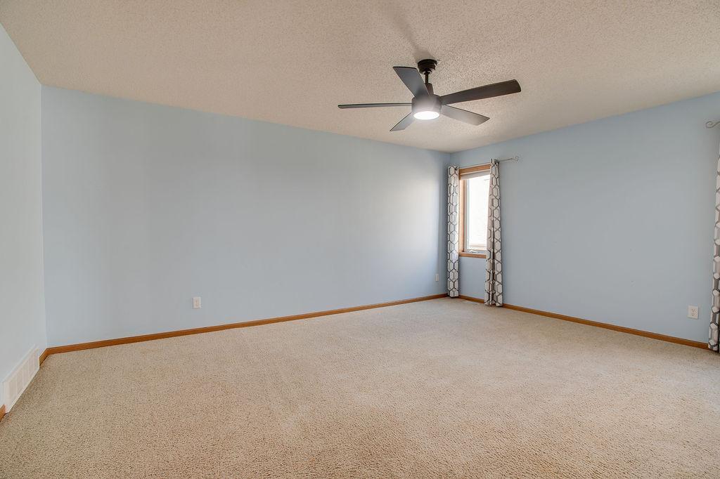 2007 twin home for sale at 4793 HARVEST Drive S in Fargo, ND — 3 bed, 2 bath (photo 15 of 35)