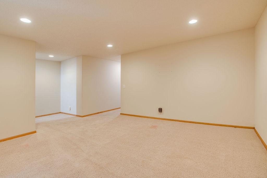 2007 twin home for sale at 4793 HARVEST Drive S in Fargo, ND — 3 bed, 2 bath (photo 24 of 35)
