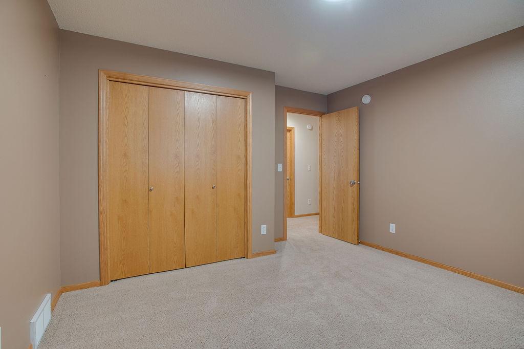 2007 twin home for sale at 4793 HARVEST Drive S in Fargo, ND — 3 bed, 2 bath (photo 26 of 35)