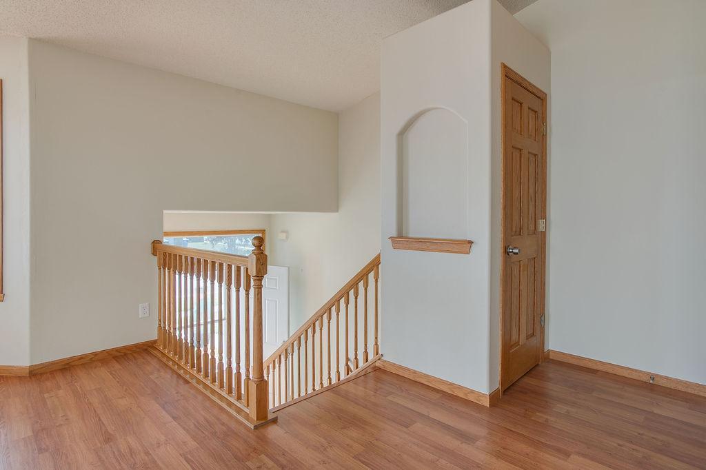 2007 twin home for sale at 4793 HARVEST Drive S in Fargo, ND — 3 bed, 2 bath (photo 5 of 35)