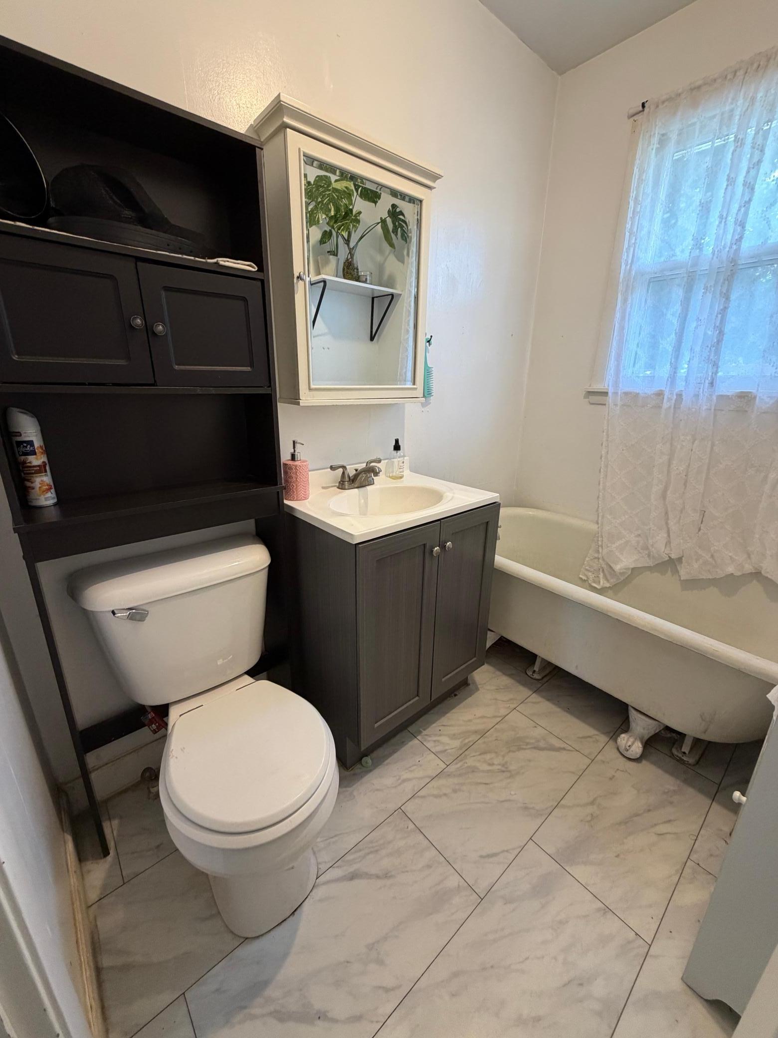 1909 single family home for sale at 308 Center Street E in Roseau, MN — 2 bed, 2 bath (photo 13 of 24)