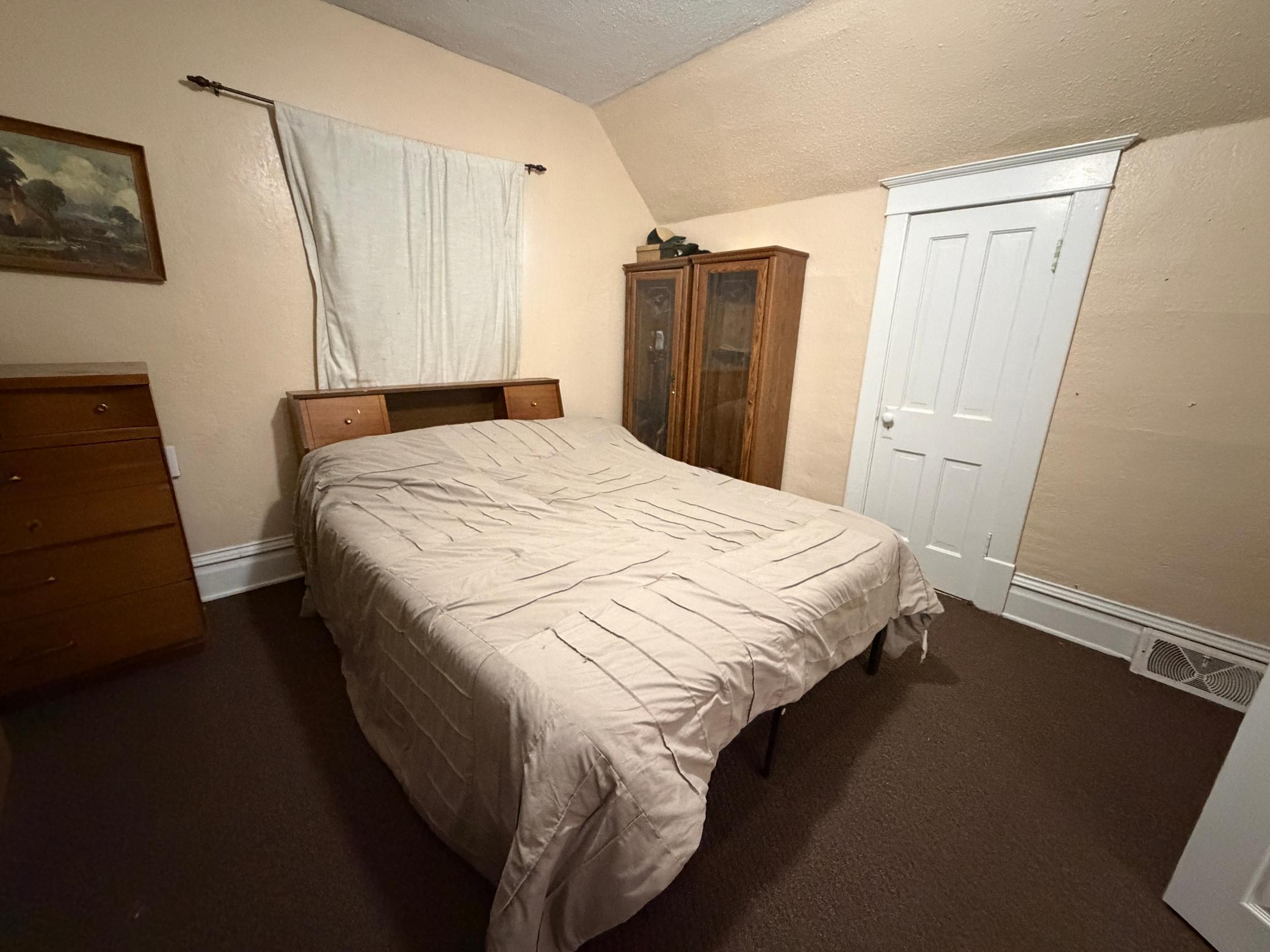 1909 single family home for sale at 308 Center Street E in Roseau, MN — 2 bed, 2 bath (photo 18 of 24)