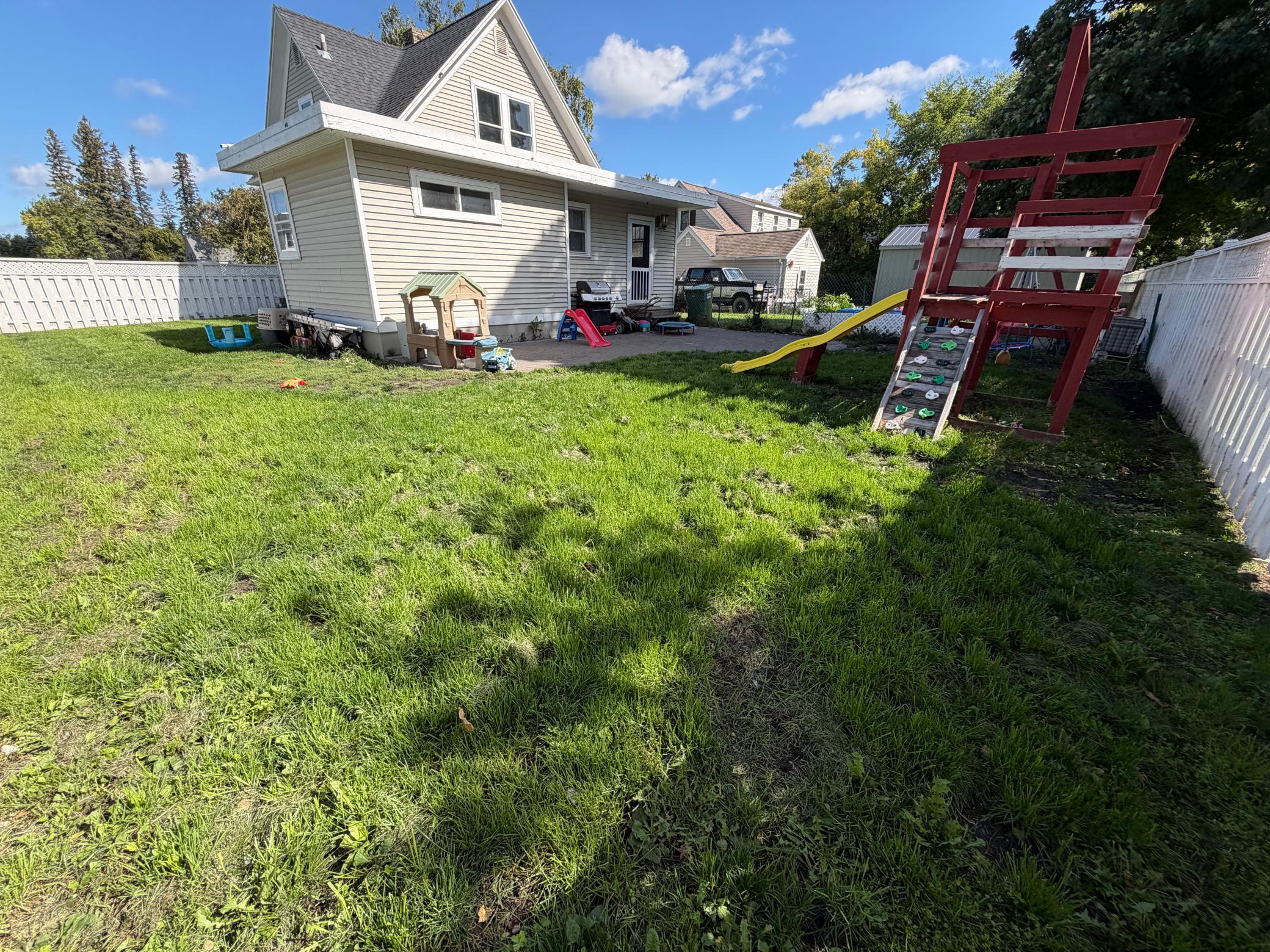 1909 single family home for sale at 308 Center Street E in Roseau, MN — 2 bed, 2 bath (photo 23 of 24)