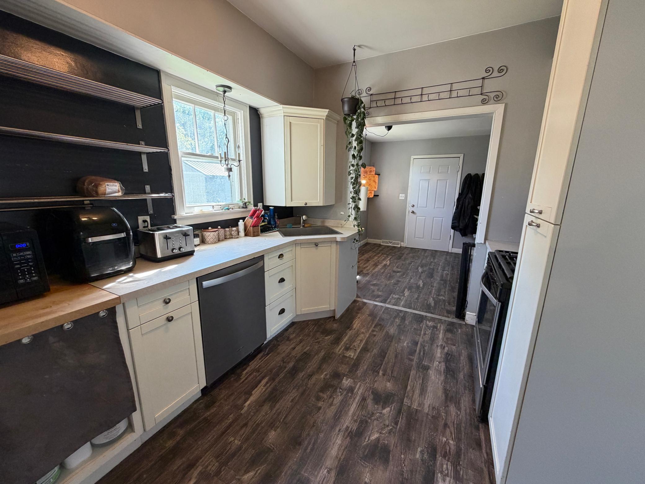 1909 single family home for sale at 308 Center Street E in Roseau, MN — 2 bed, 2 bath (photo 10 of 24)