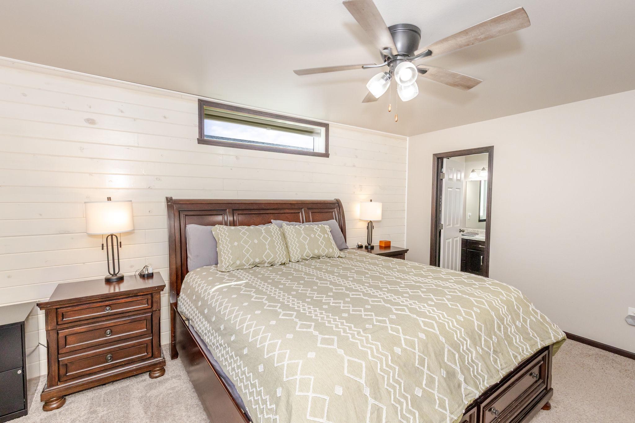 2018 single family home for sale at 8081 GOLDFINCH Drive in Horace, ND — 3 bed, 3 bath (photo 17 of 52)