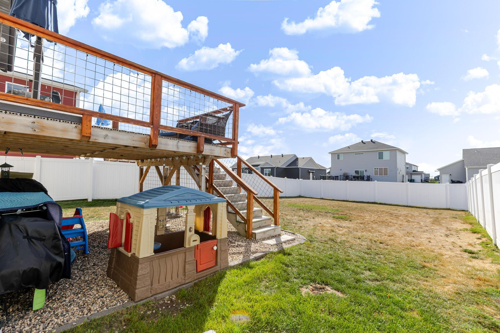 2018 single family home for sale at 8081 GOLDFINCH Drive in Horace, ND — 3 bed, 3 bath (photo 43 of 52)