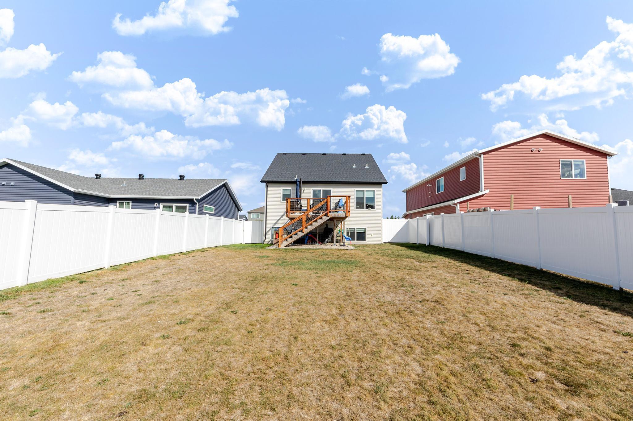 2018 single family home for sale at 8081 GOLDFINCH Drive in Horace, ND — 3 bed, 3 bath (photo 46 of 52)