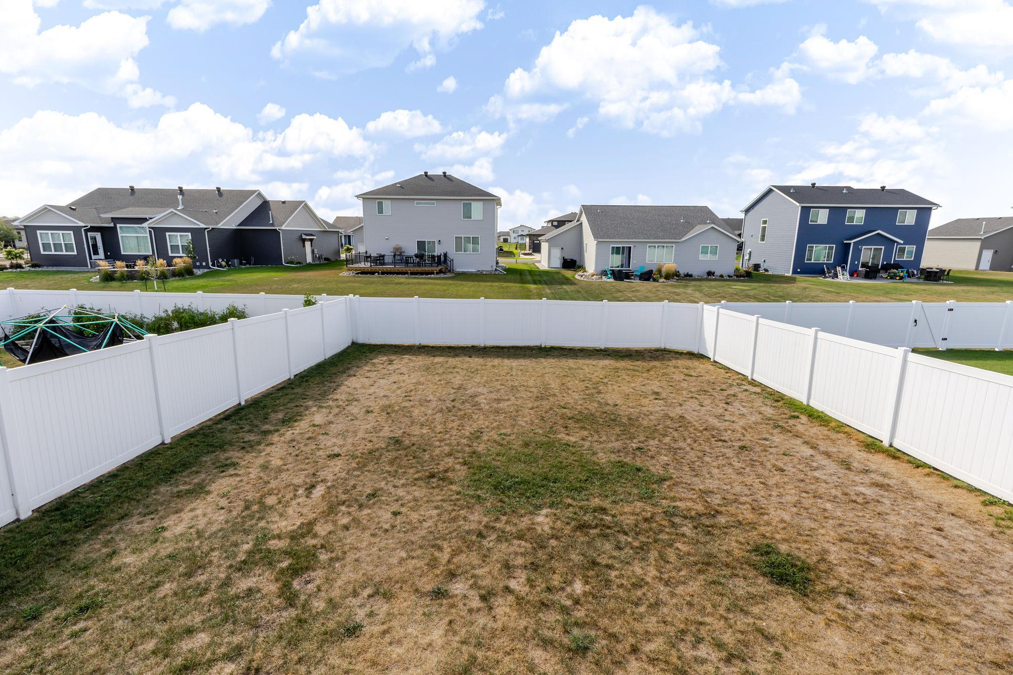 2018 single family home for sale at 8081 GOLDFINCH Drive in Horace, ND — 3 bed, 3 bath (photo 50 of 52)