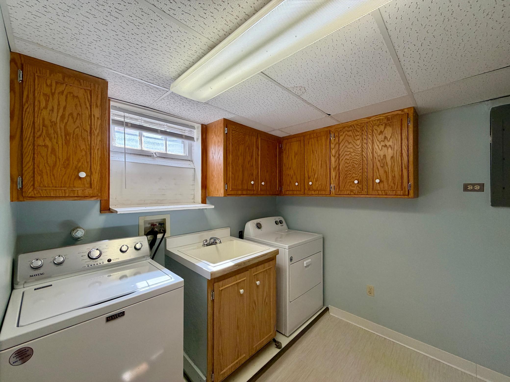 1957 single family home for sale at 1117 1st Street S in Moorhead, MN — 3 bed, 2 bath (photo 17 of 20)