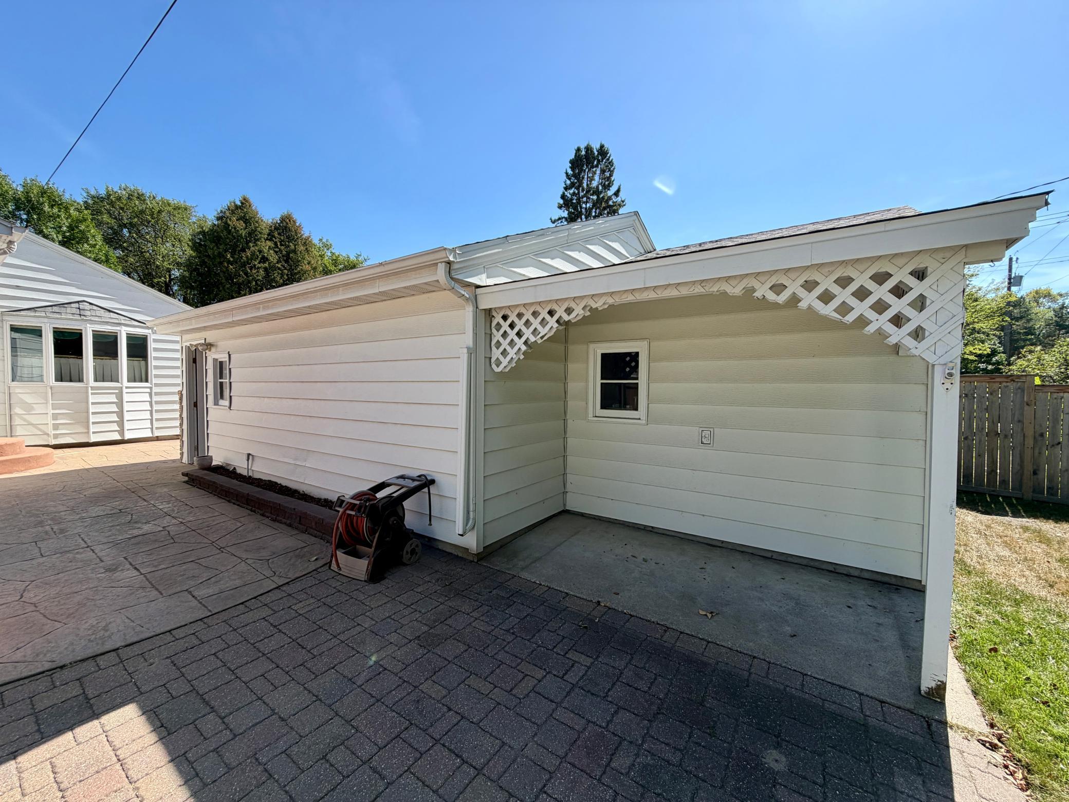 1957 single family home for sale at 1117 1st Street S in Moorhead, MN — 3 bed, 2 bath (photo 18 of 20)