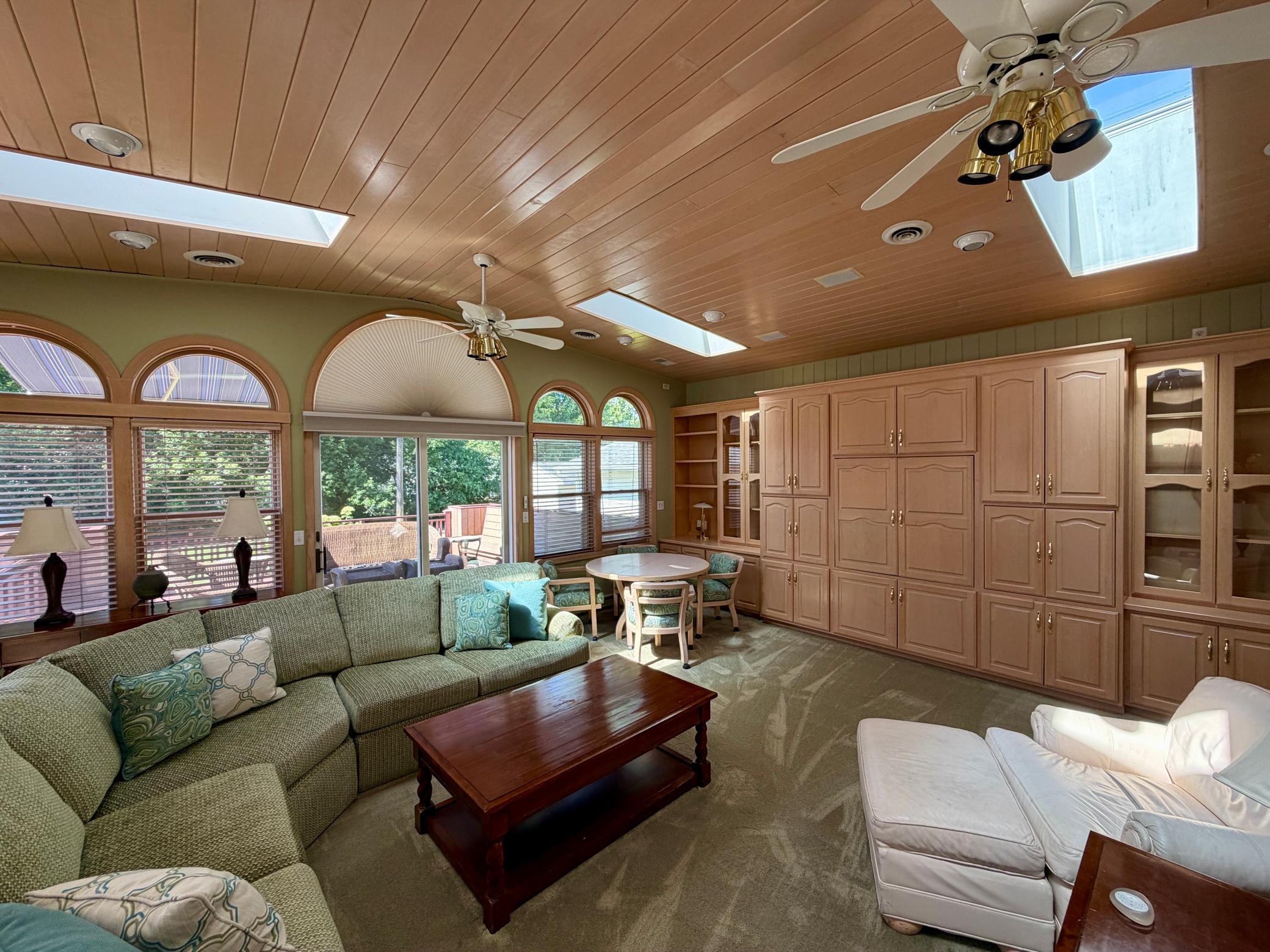 1957 single family home for sale at 1117 1st Street S in Moorhead, MN — 3 bed, 2 bath (photo 10 of 20)