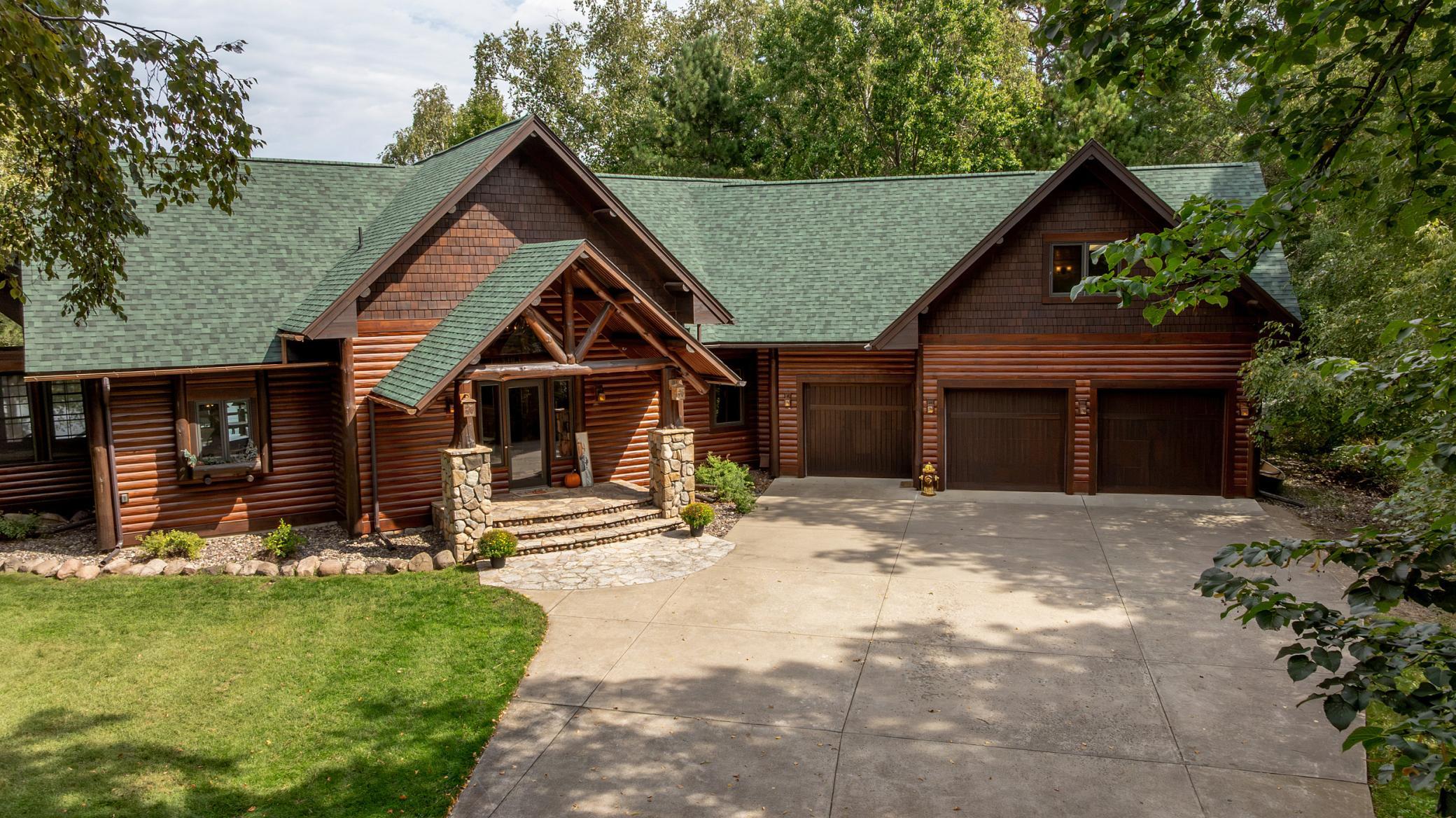2002 single family home for sale at 12402 ABC Drive in Crosslake, MN — 4 bed, 3 bath (photo 2 of 69)