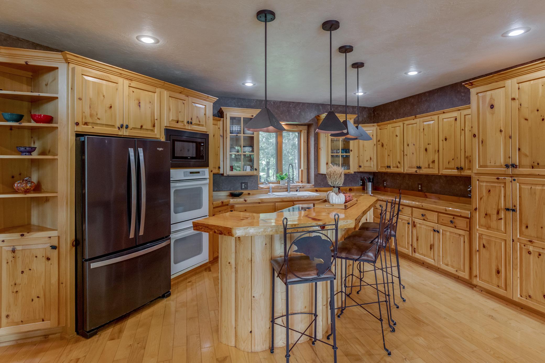 2002 single family home for sale at 12402 ABC Drive in Crosslake, MN — 4 bed, 3 bath (photo 13 of 69)