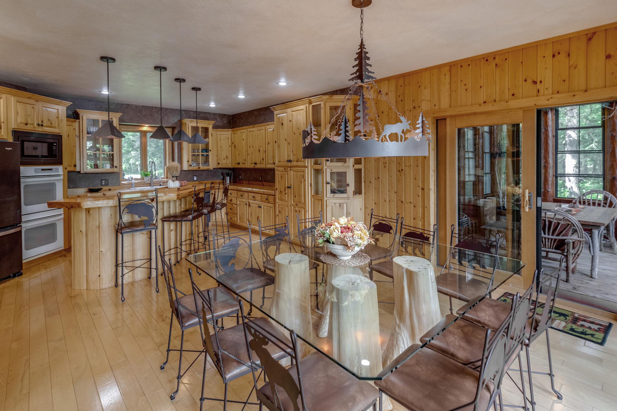 2002 single family home for sale at 12402 ABC Drive in Crosslake, MN — 4 bed, 3 bath (photo 17 of 69)