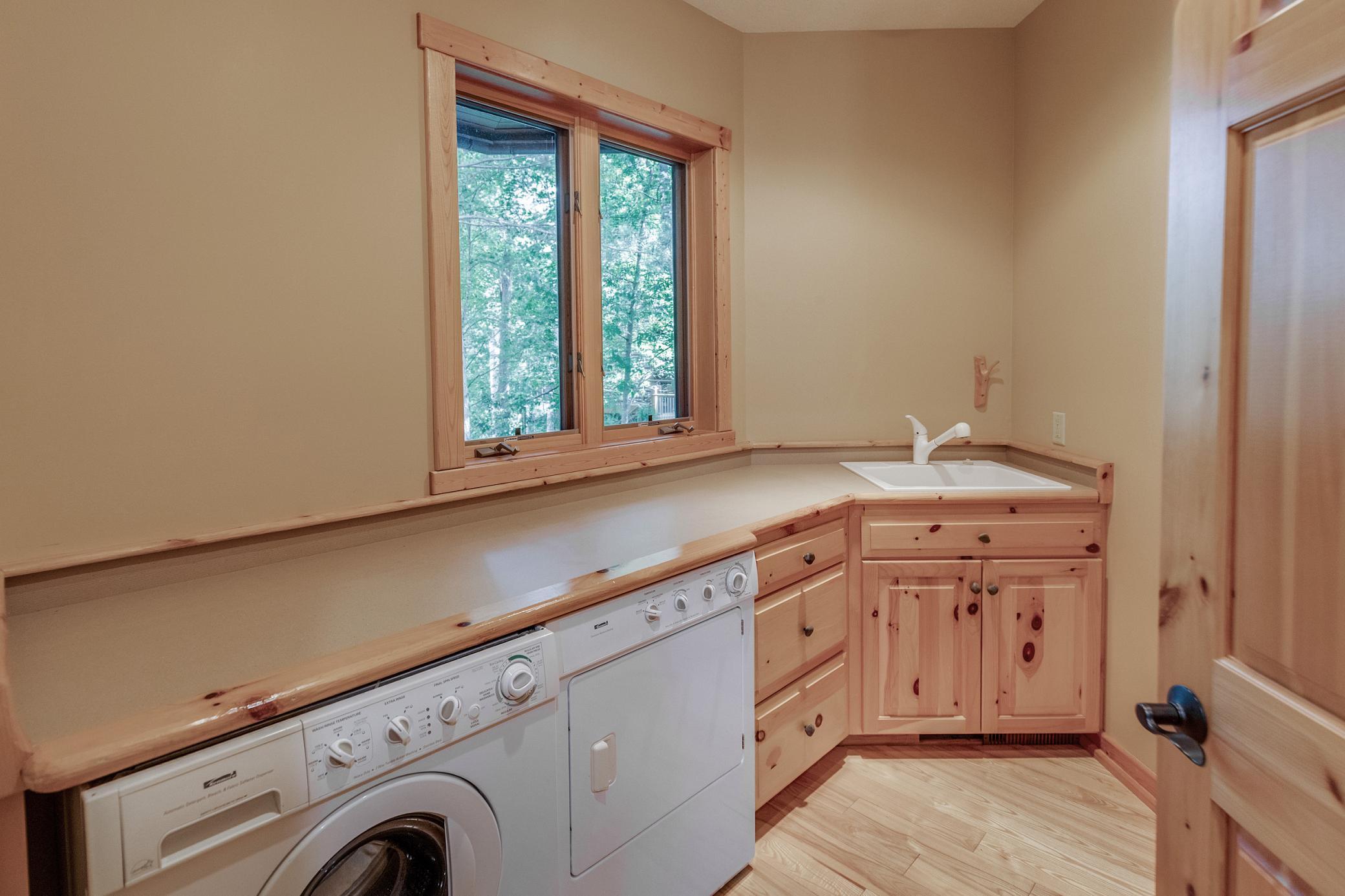 2002 single family home for sale at 12402 ABC Drive in Crosslake, MN — 4 bed, 3 bath (photo 25 of 69)