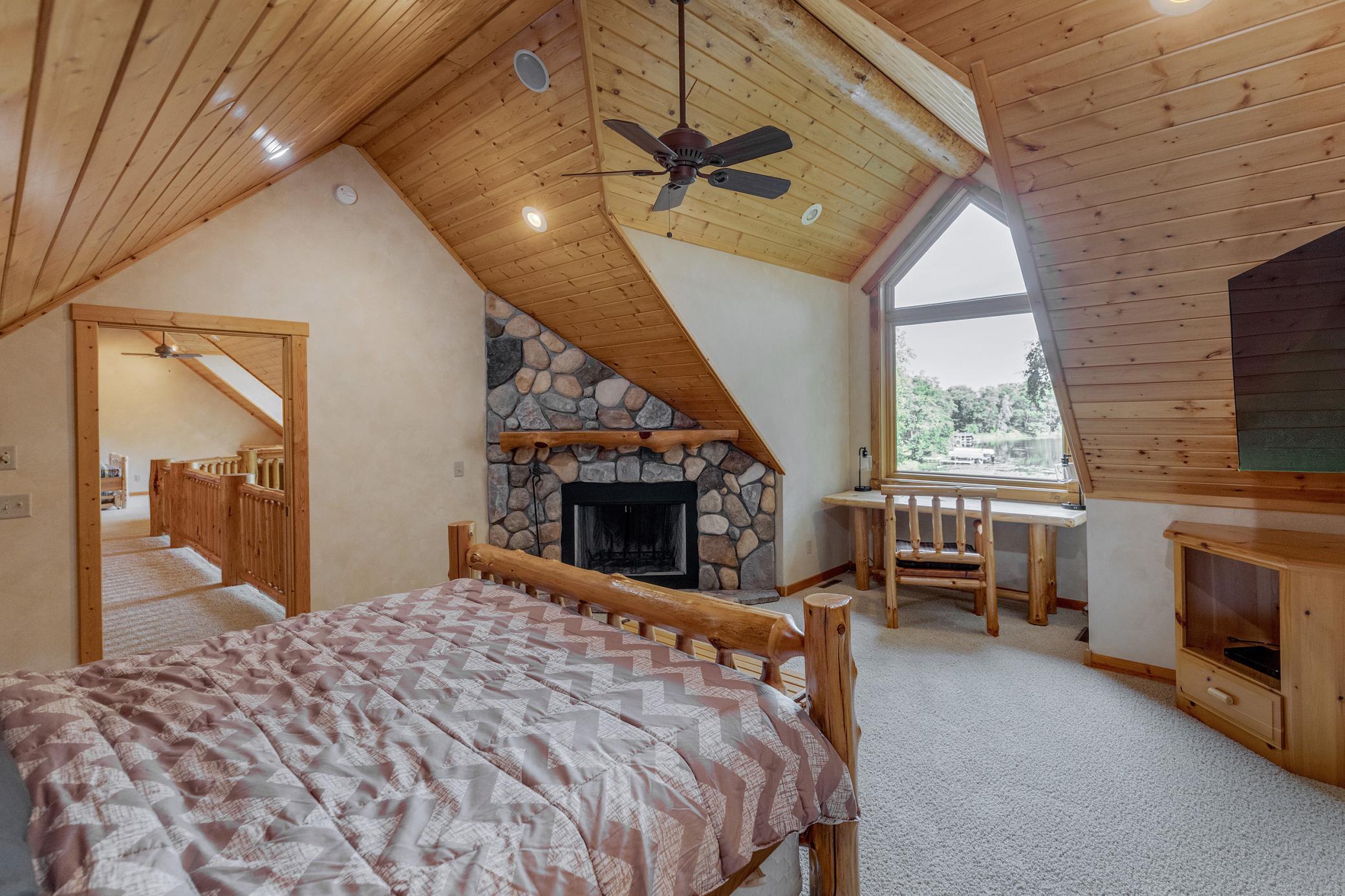 2002 single family home for sale at 12402 ABC Drive in Crosslake, MN — 4 bed, 3 bath (photo 33 of 69)