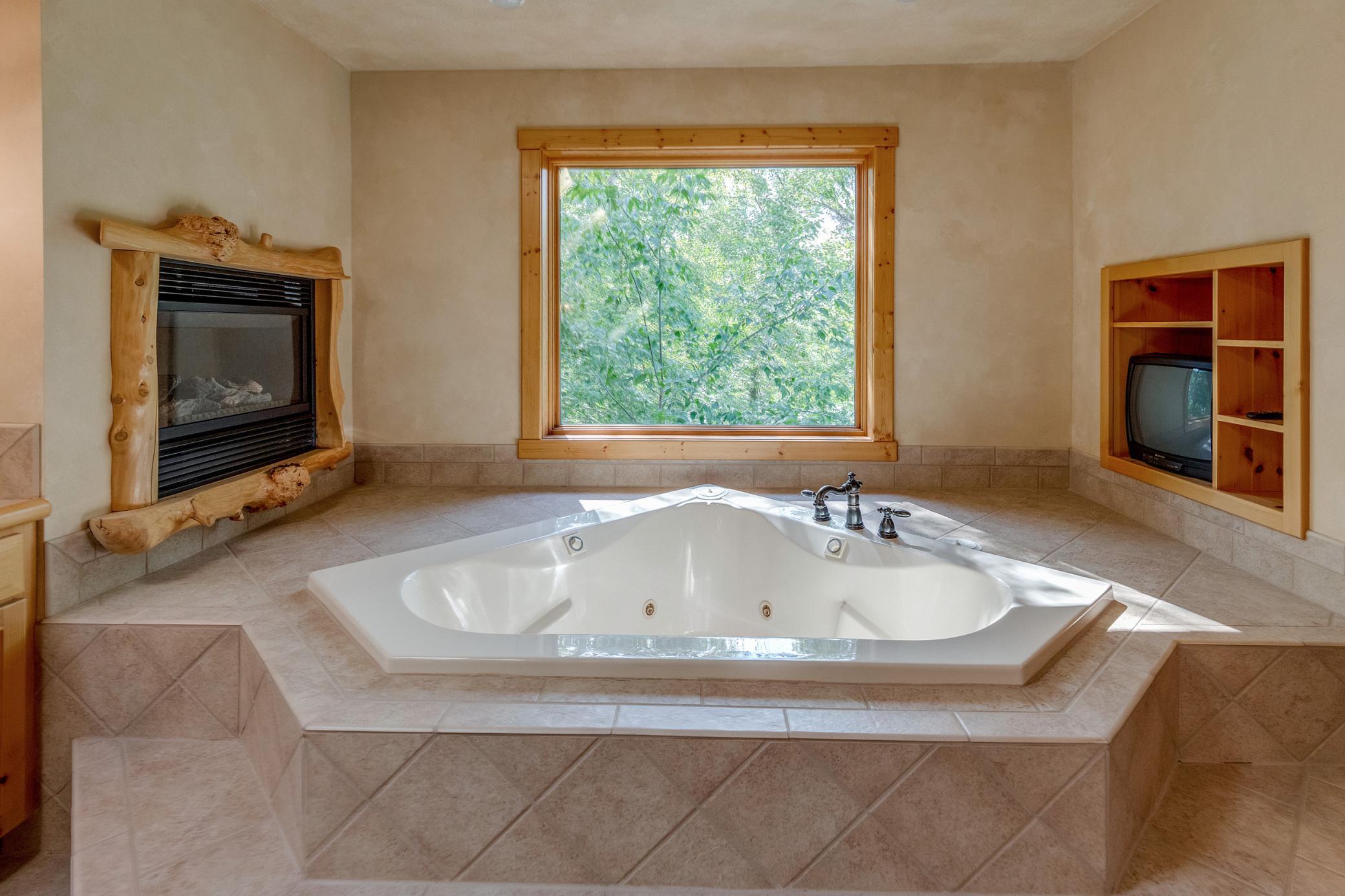 2002 single family home for sale at 12402 ABC Drive in Crosslake, MN — 4 bed, 3 bath (photo 37 of 69)