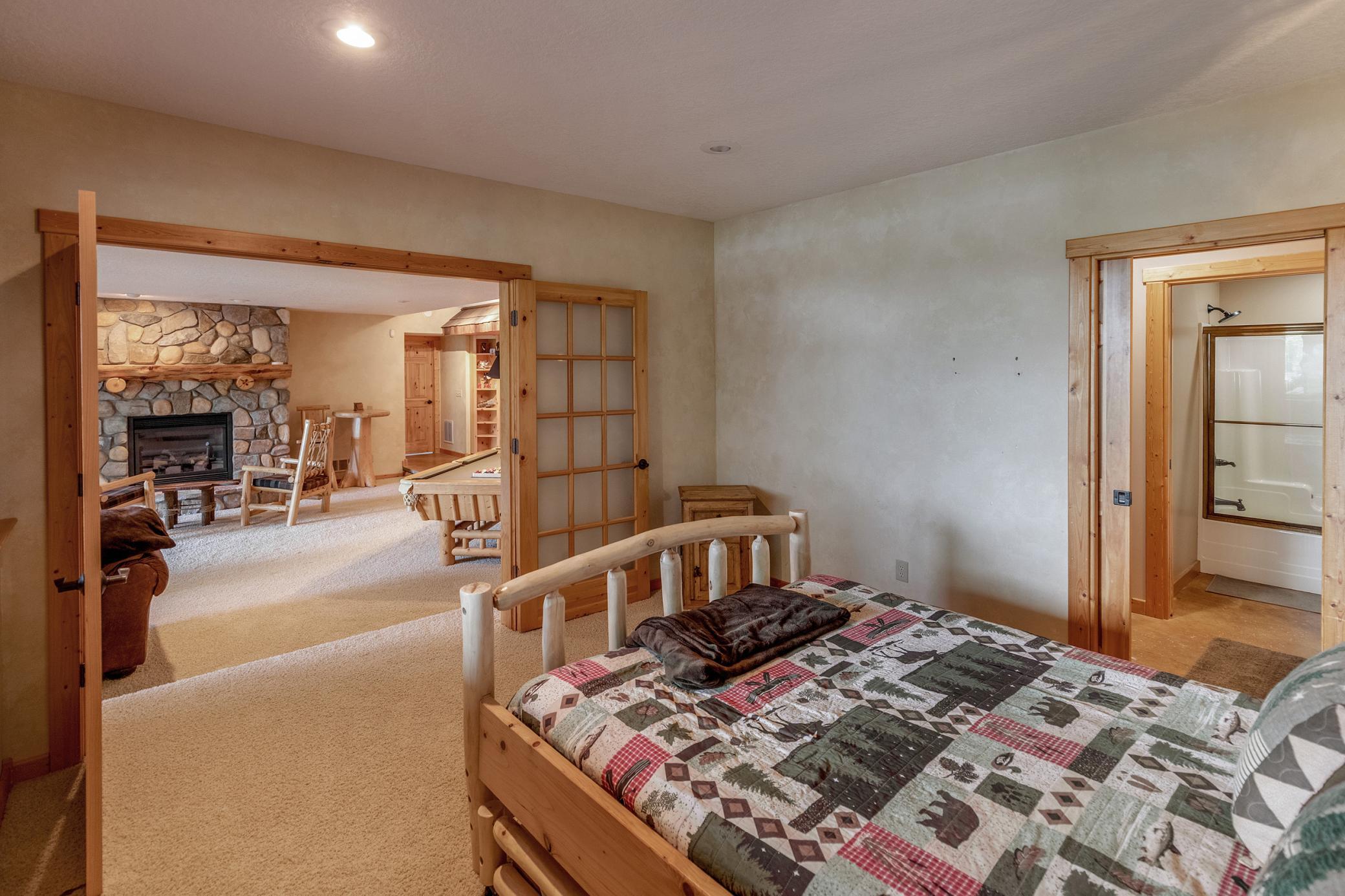 2002 single family home for sale at 12402 ABC Drive in Crosslake, MN — 4 bed, 3 bath (photo 51 of 69)
