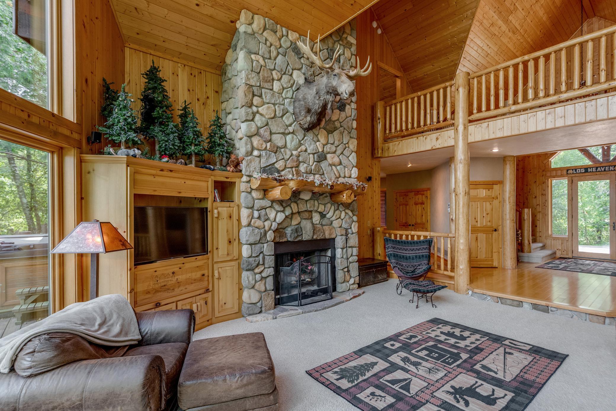 2002 single family home for sale at 12402 ABC Drive in Crosslake, MN — 4 bed, 3 bath (photo 9 of 69)