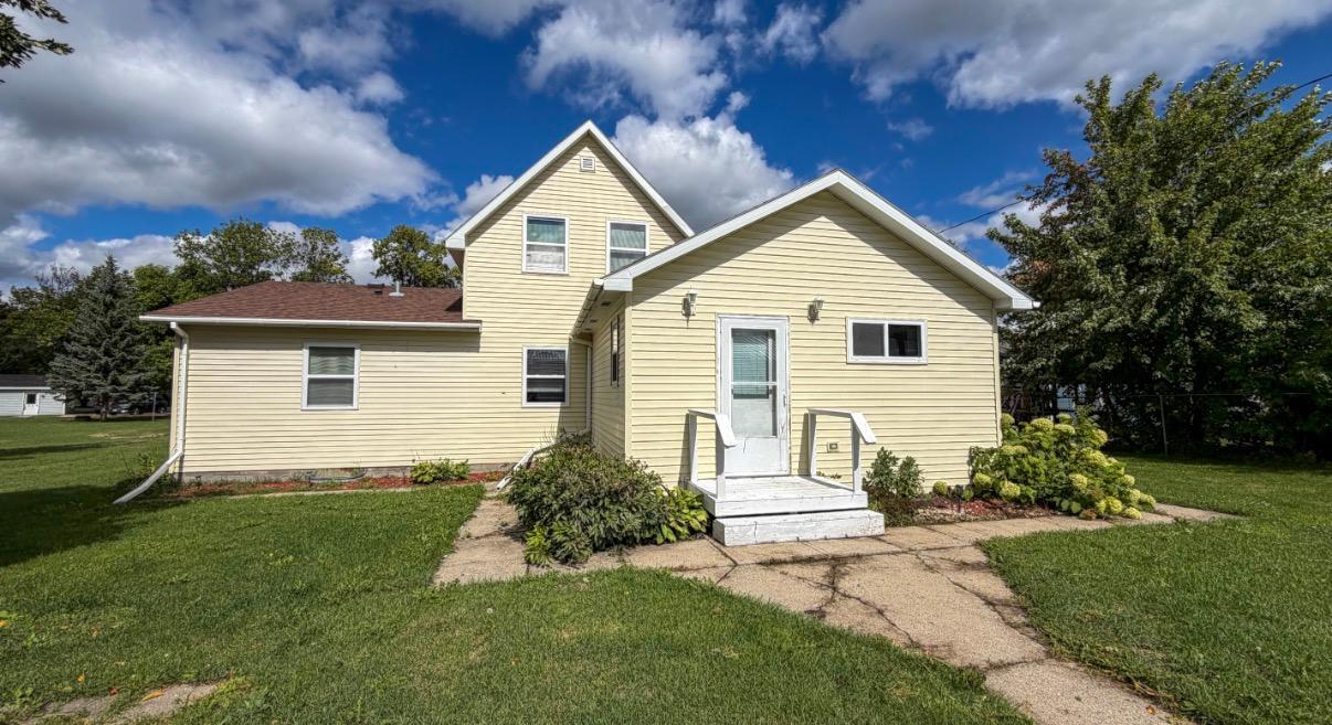 1930 single family home for sale at 356 Oak Street in Gonvick, MN — 3 bed, 2 bath