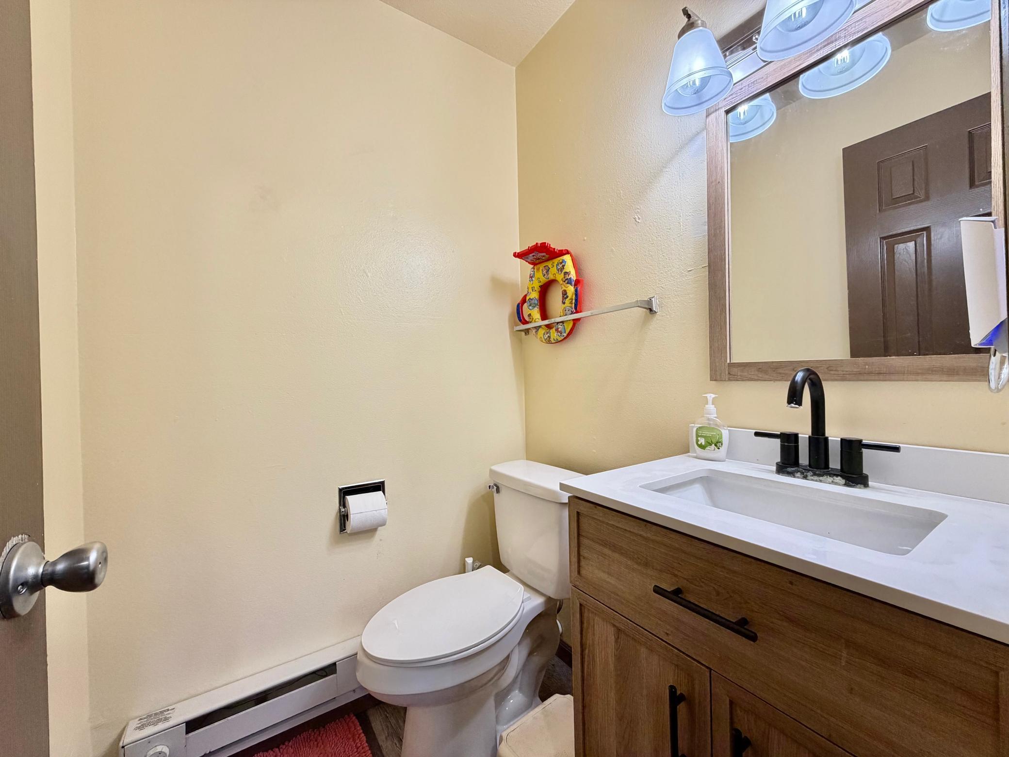 1976 home for sale at 319 1st Avenue NW in Rothsay, MN — 8 bed, 8 bath (photo 10 of 40)