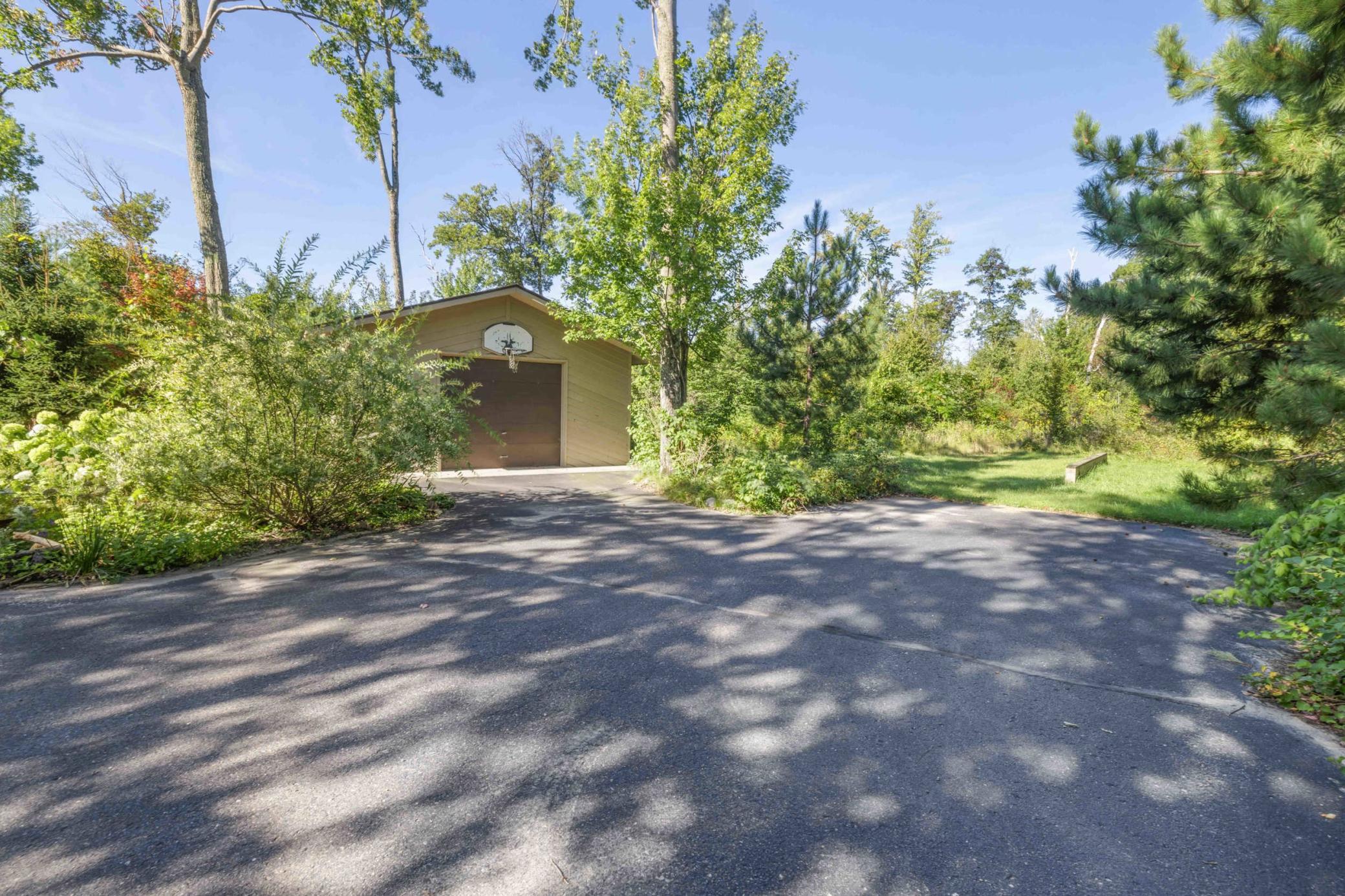 1990 single family home for sale at 4451 See Gull Cove in Brainerd, MN — 3 bed, 2 bath (photo 22 of 54)