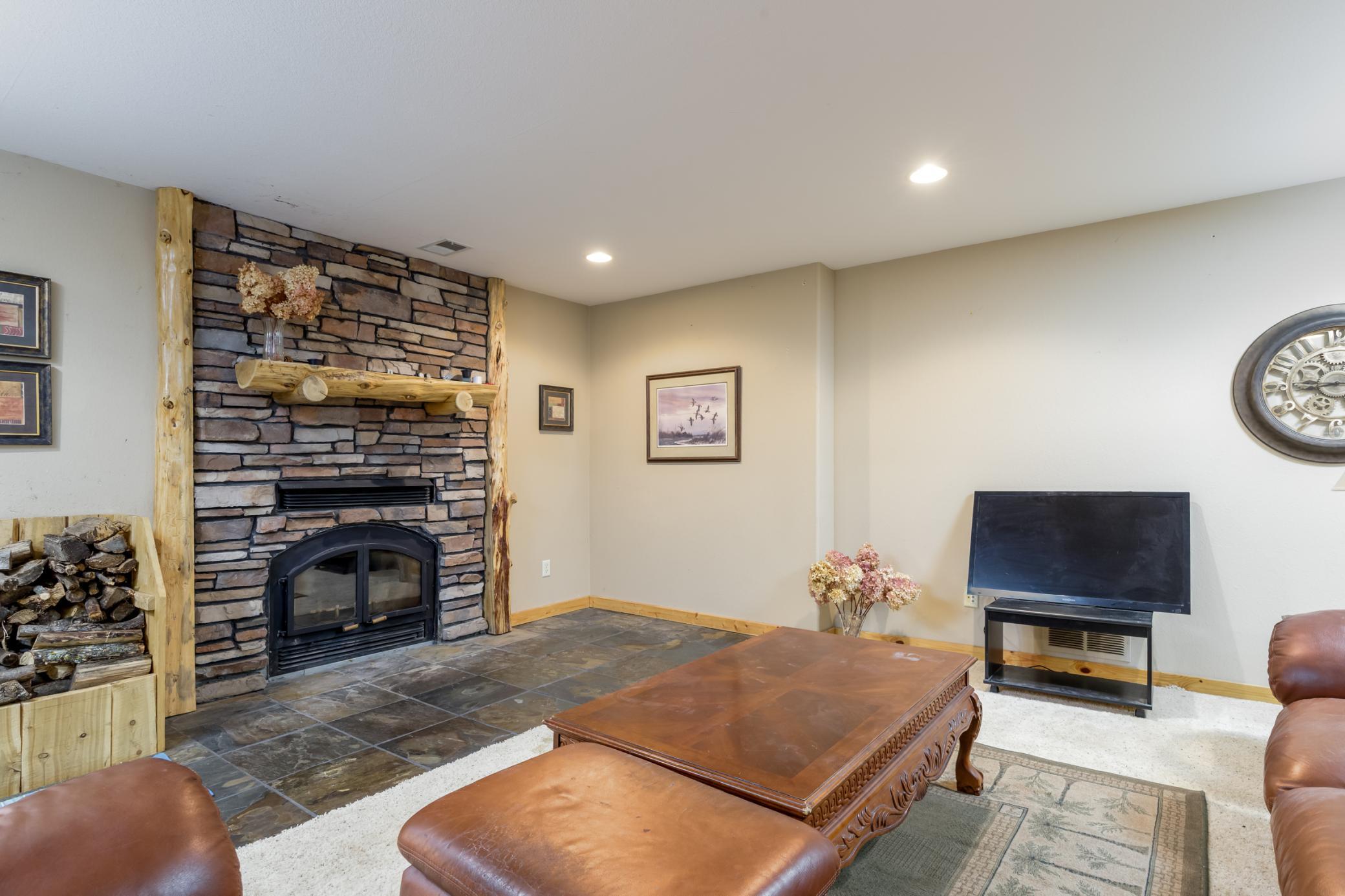 2003 single family home for sale at 4163 County Road 29 in Nisswa, MN — 5 bed, 3 bath (photo 12 of 37)