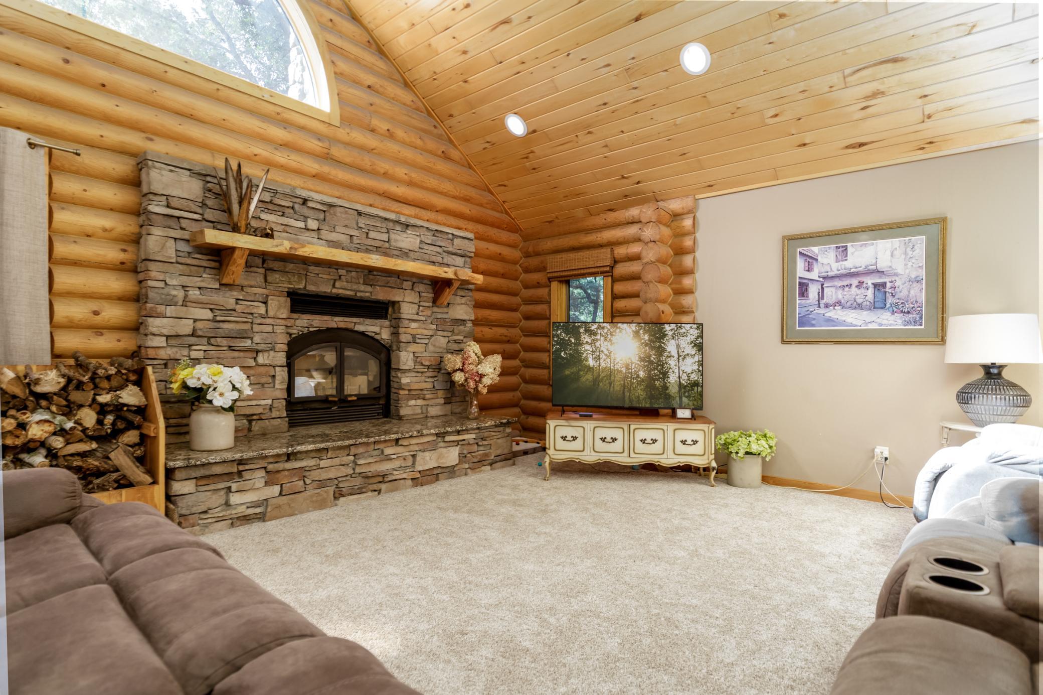 2003 single family home for sale at 4163 County Road 29 in Nisswa, MN — 5 bed, 3 bath (photo 5 of 37)