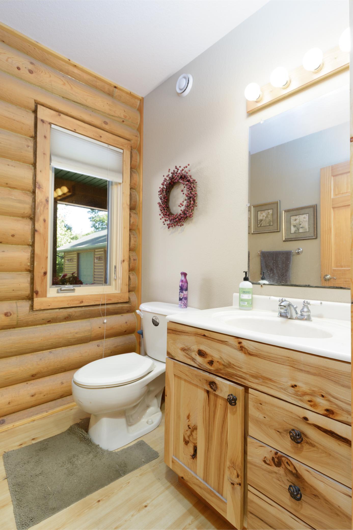 2003 single family home for sale at 4163 County Road 29 in Nisswa, MN — 5 bed, 3 bath (photo 10 of 37)