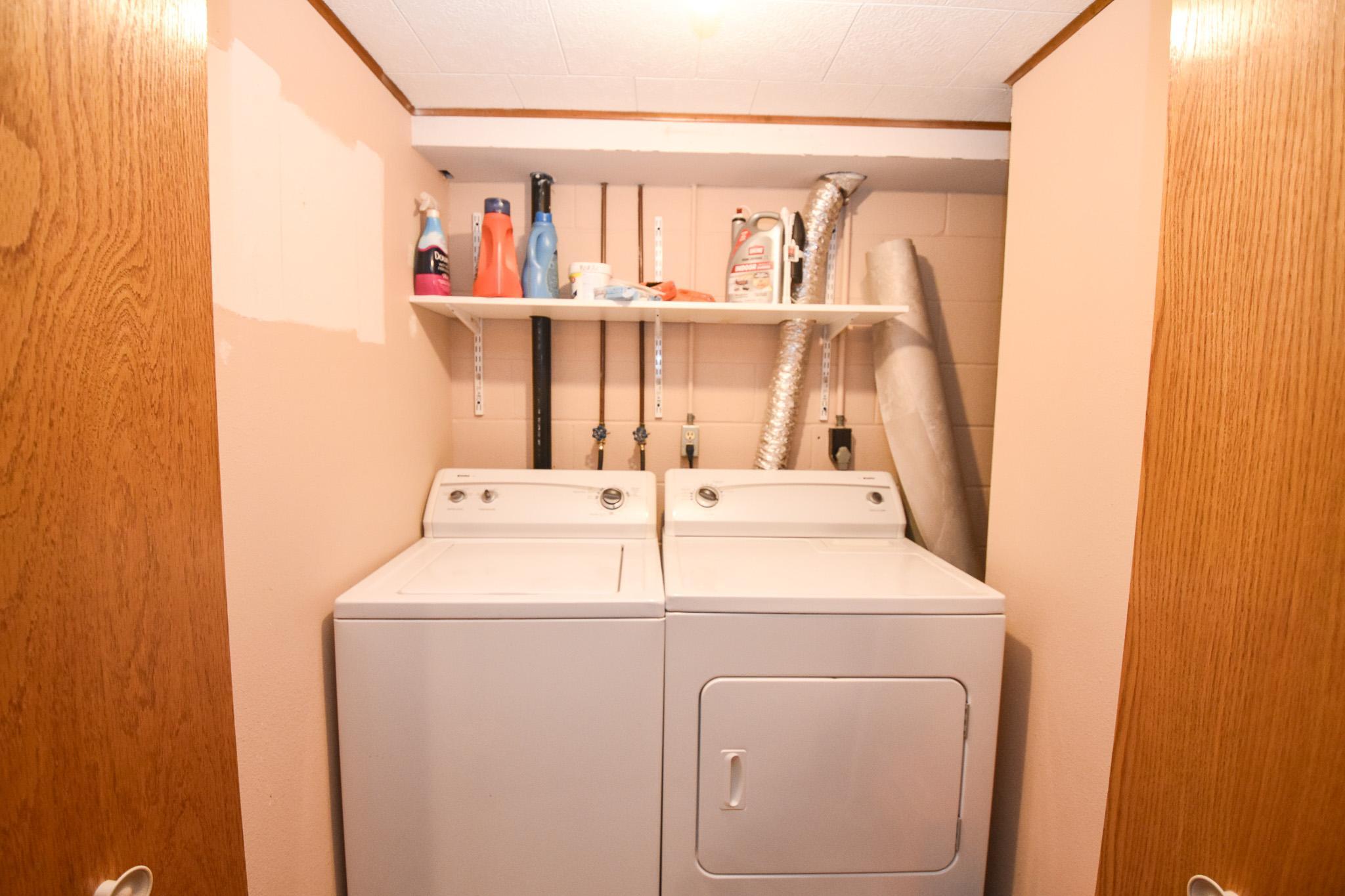 1977 condo for sale at 321 12 1/2 Avenue E in West Fargo, ND — 2 bed, 3 bath (photo 21 of 26)