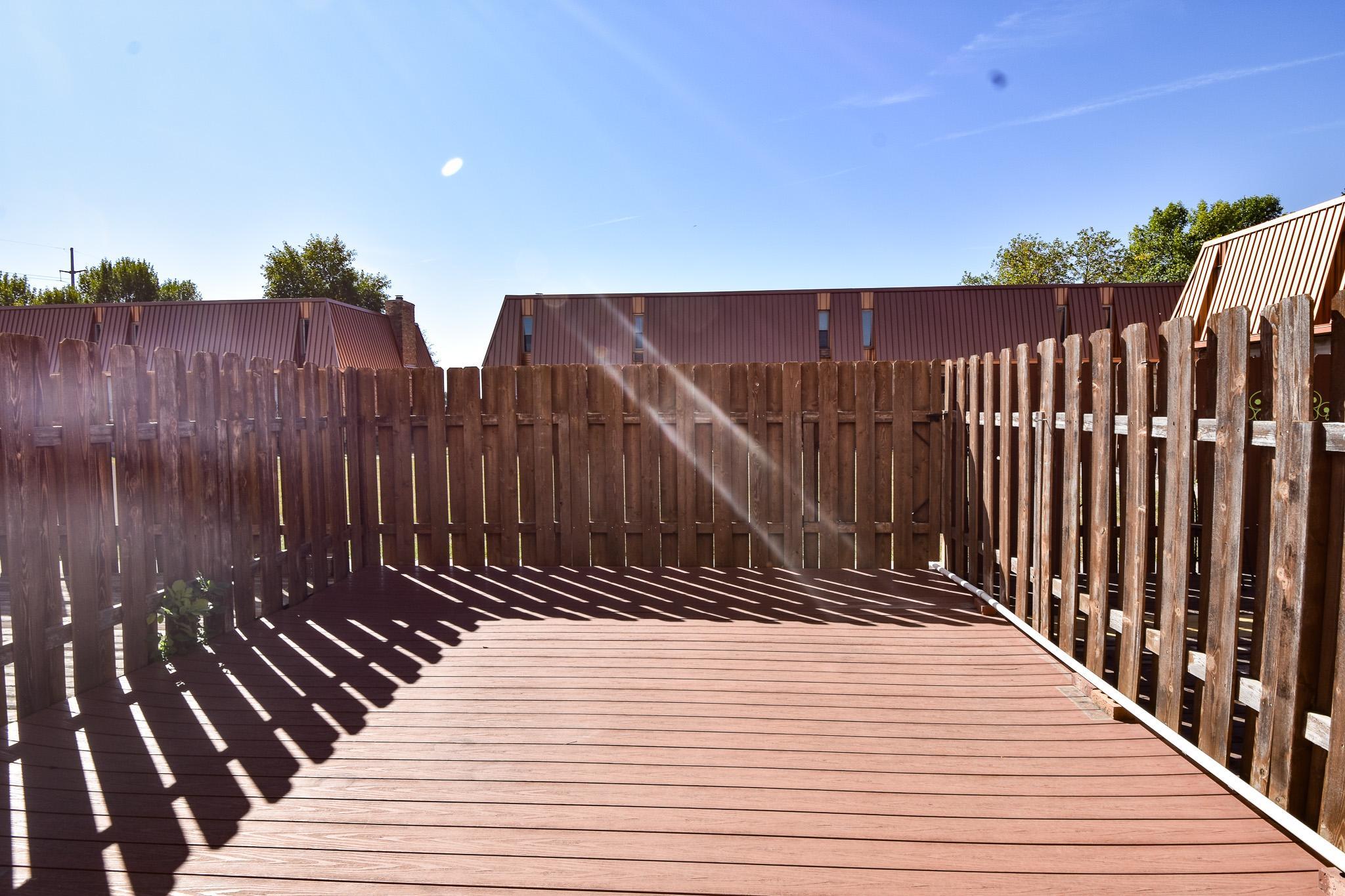 1977 condo for sale at 321 12 1/2 Avenue E in West Fargo, ND — 2 bed, 3 bath (photo 22 of 26)