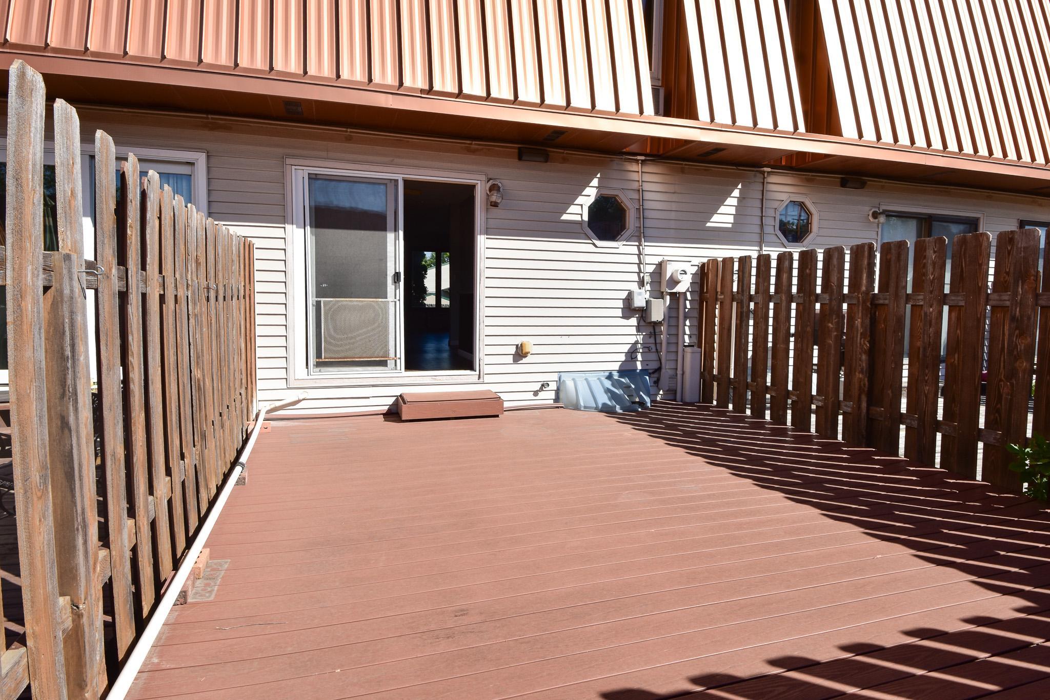 1977 condo for sale at 321 12 1/2 Avenue E in West Fargo, ND — 2 bed, 3 bath (photo 23 of 26)